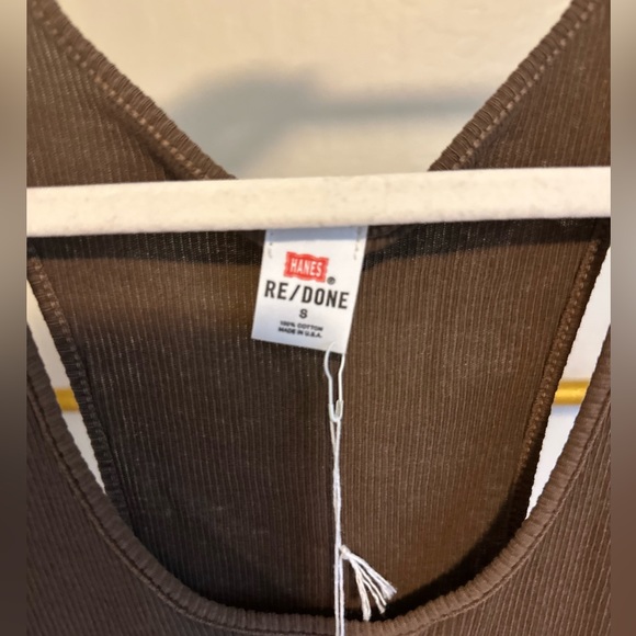 Re/Done x Hanes NWT 90’s tank - Picture 5 of 8